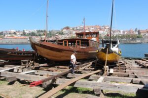Loděnice tradičních lodí barcos rabelos - Porto